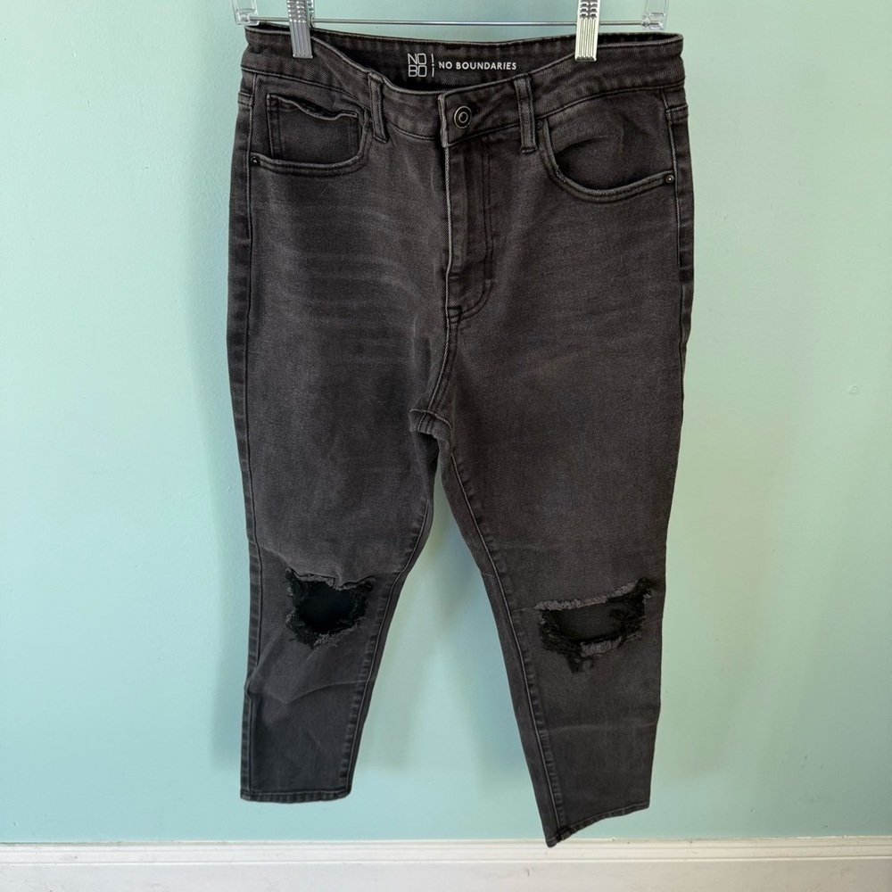 No Boundaries Charcoal/Black Straight Denim Distressed Jeans Size 11